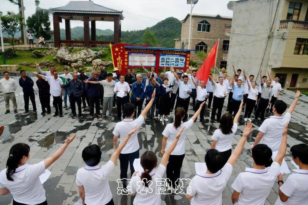 30年国债期货再刷新高，机构：股债“跷跷板效应”显现